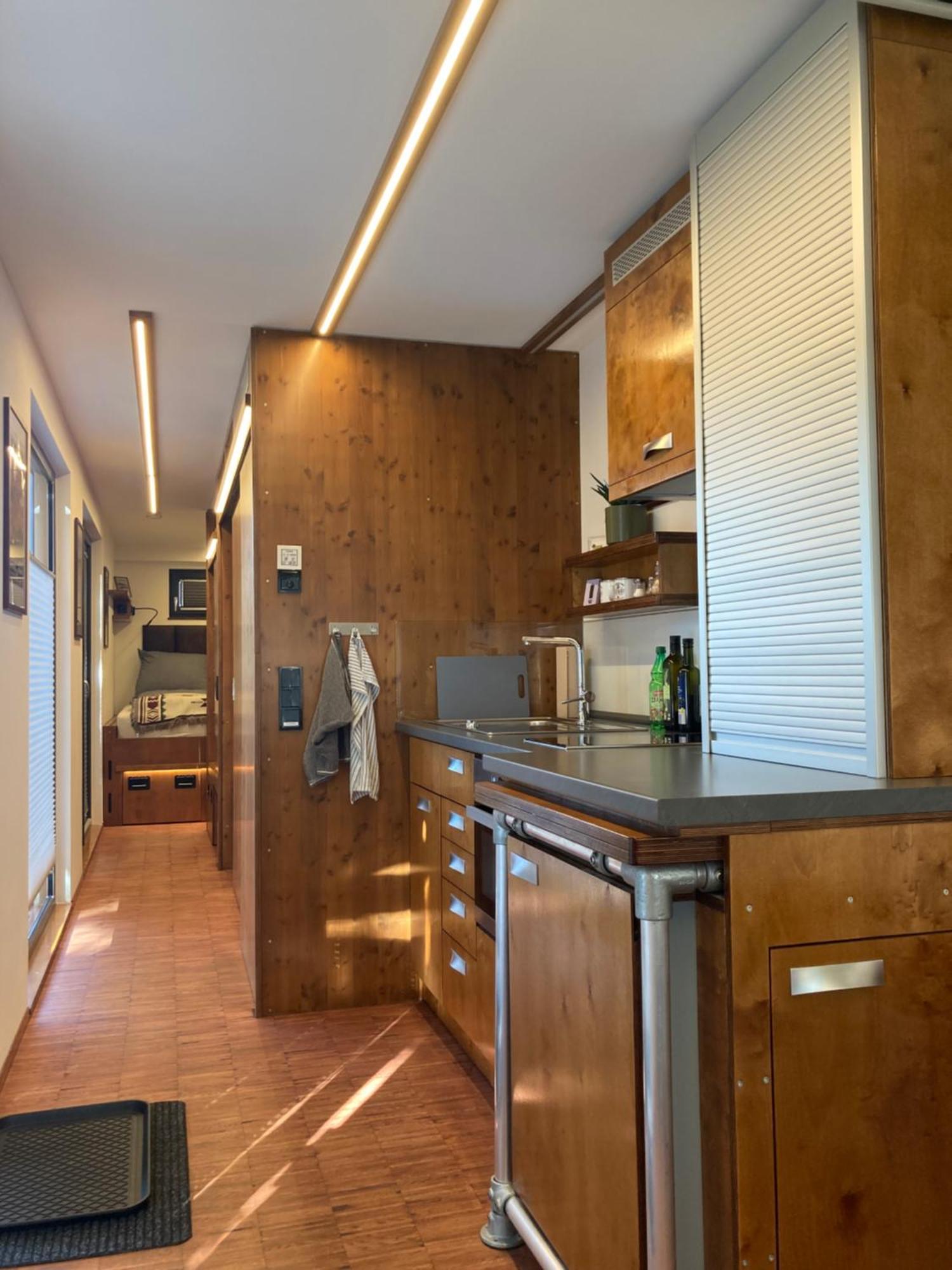 Tiny House Im Seecontainer Mit Parkplatz, Glasfaser, Netflix, Veranda Und Gehobener Ausstattung コーブルク エクステリア 写真