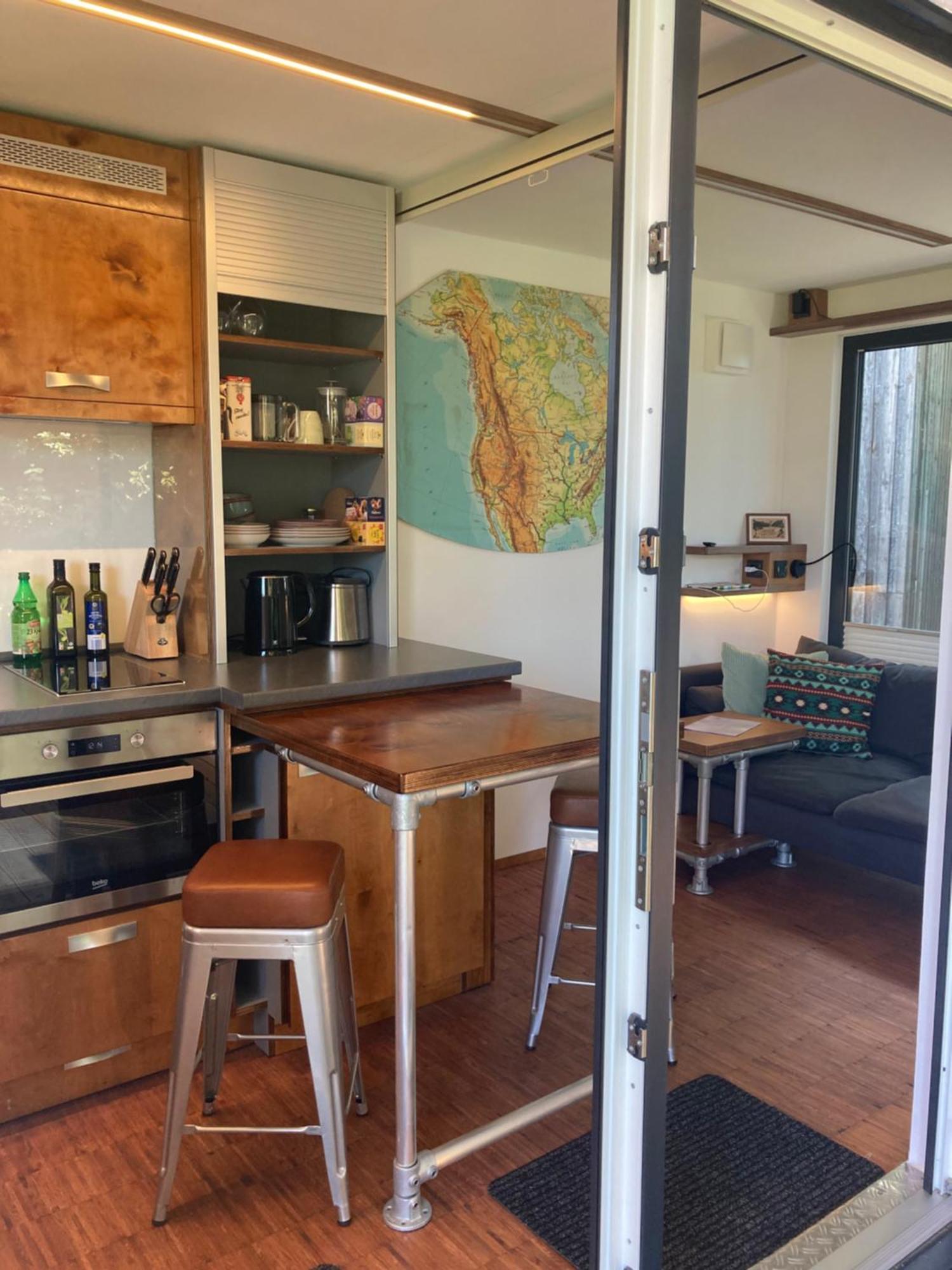Tiny House Im Seecontainer Mit Parkplatz, Glasfaser, Netflix, Veranda Und Gehobener Ausstattung コーブルク エクステリア 写真